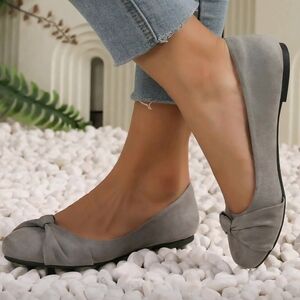 Women’s Grey Knot-Accent Ballet Flats